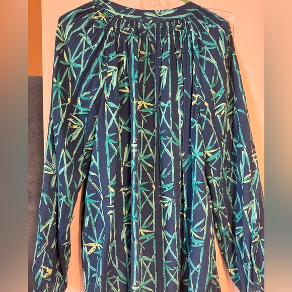 Lilly Pulitzer Women's Blue and Green Bamboo Elsa Top - Picture 2 of 5